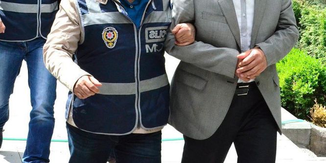 Antalya’da FETÖ operasyonu: 13 tutuklama